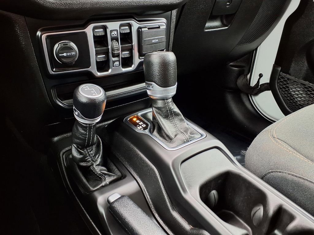 Certified 2024 Jeep Wrangler Sport S image 11