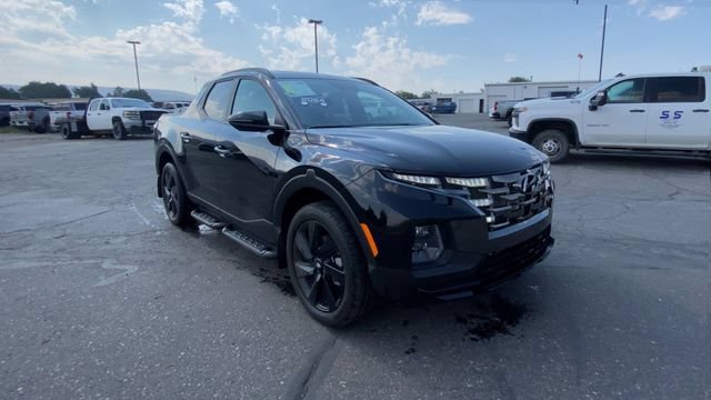 Used 2024 Hyundai Santa Cruz Night AWD/4WD image 2