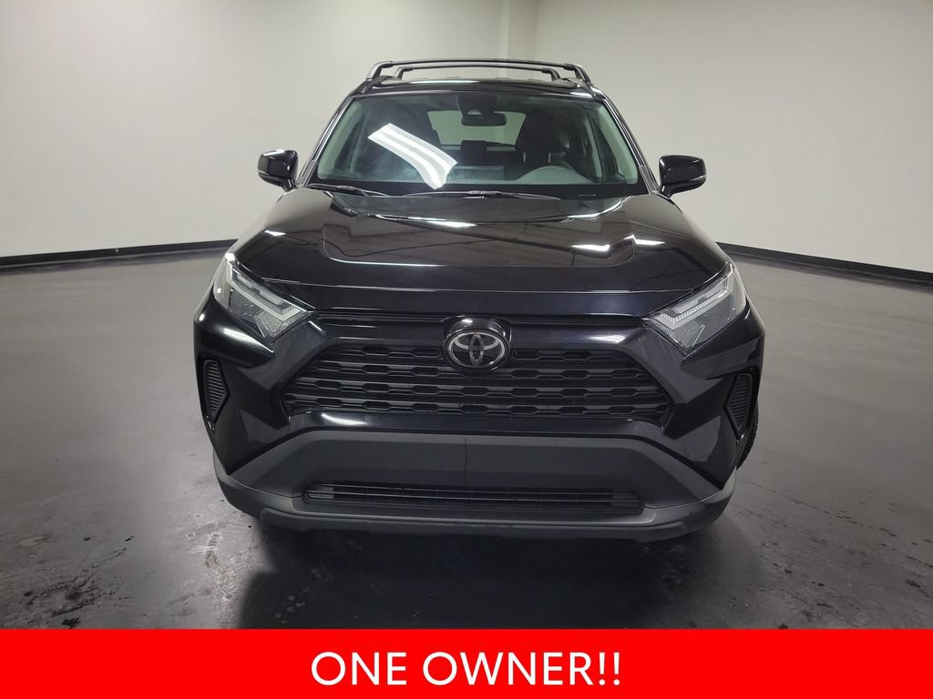 Used 2024 Toyota RAV4 XLE AWD/4WD image 3