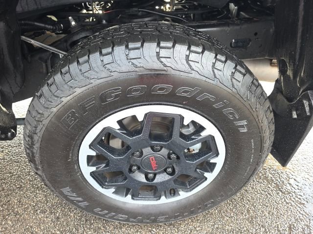Used 2024 Toyota Tacoma TRD Off-Road image 6