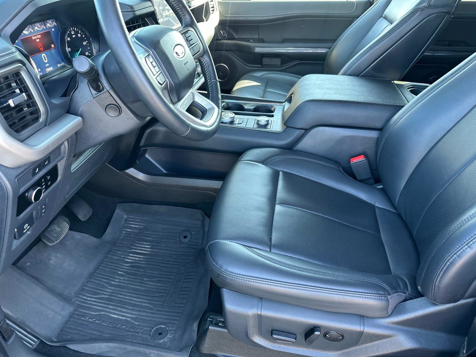 Certified 2024 Ford Expedition XLT AWD/4WD image 10