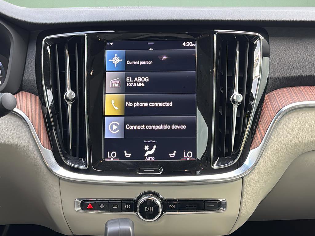 Used 2022 Volvo S60 T8 R-Design Expression w/ Premium Package image 22