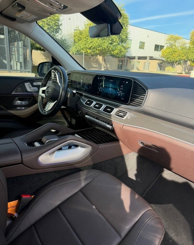 Used 2023 Mercedes-Benz GLS 450 4MATIC image 12