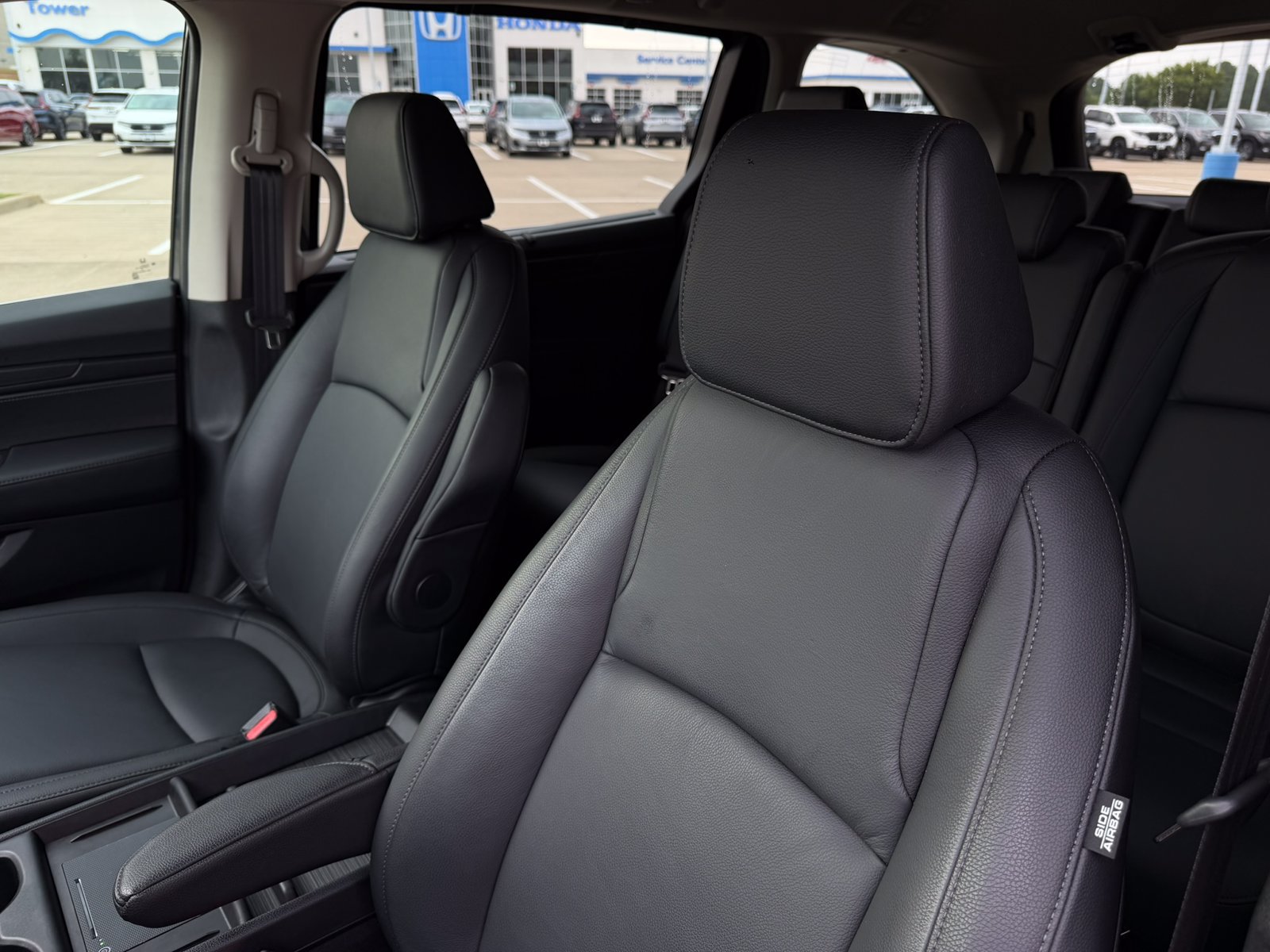 Used 2026 Honda Odyssey EX-L image 12