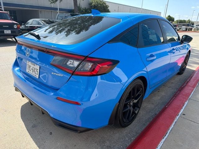 Used 2023 Honda Civic Sport image 5