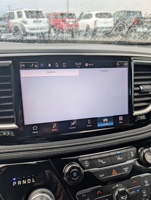 Used 2022 Chrysler Pacifica Touring image 36