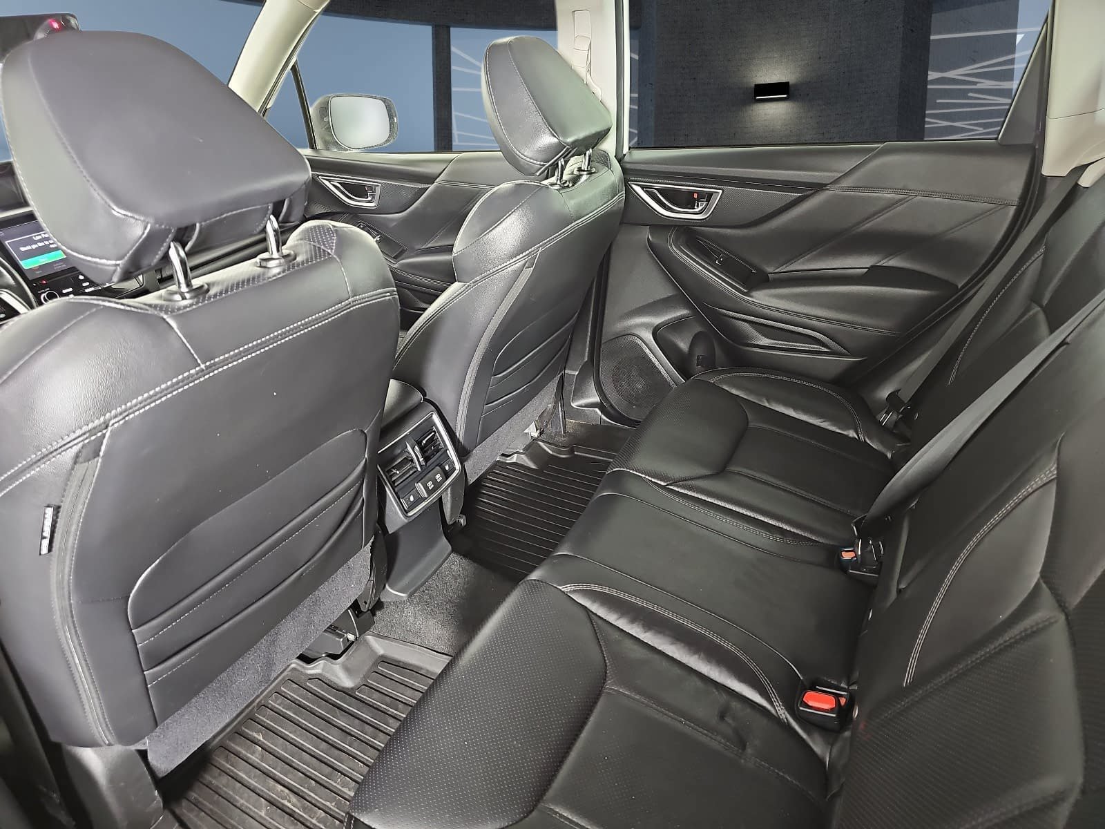 Used 2022 Subaru Forester Touring AWD/4WD image 11