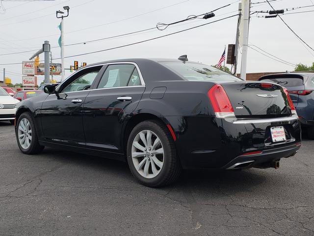 Used 2016 Chrysler 300 C w/ Harman/Kardon Audio Group image 5