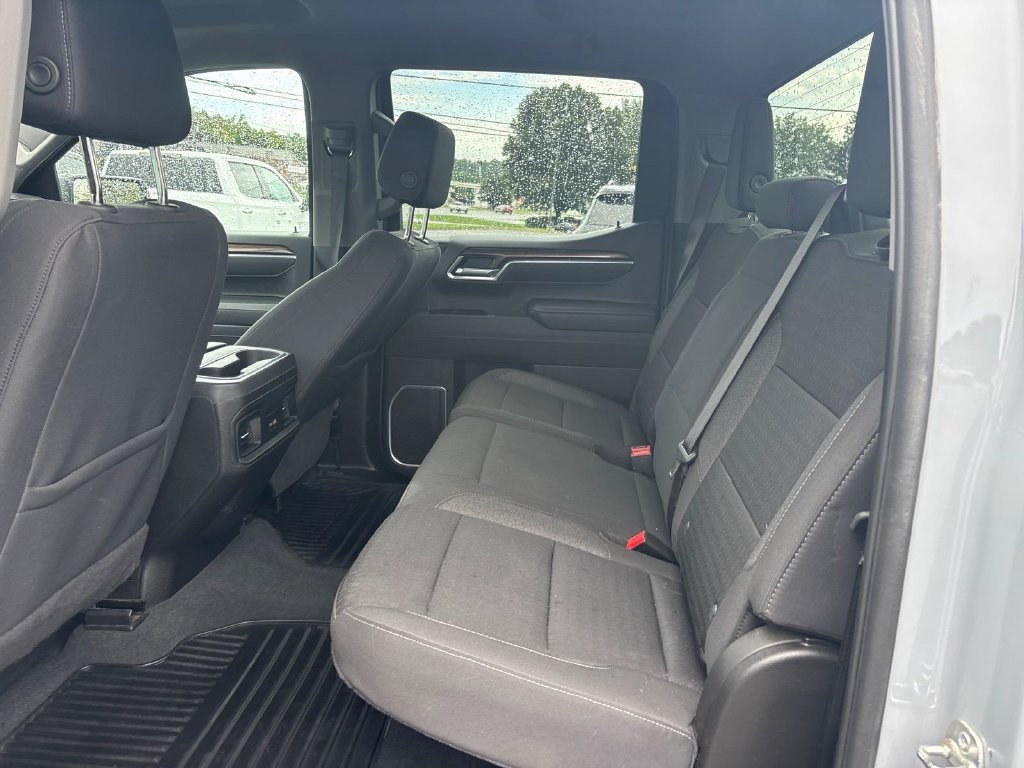 Used 2025 Chevrolet Silverado 1500 RST AWD/4WD image 19