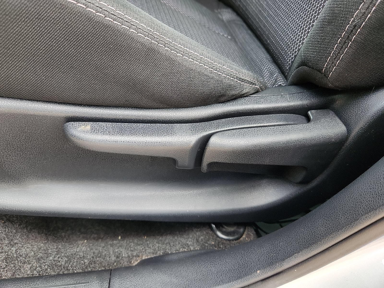Used 2019 Nissan Versa SV FWD image 15