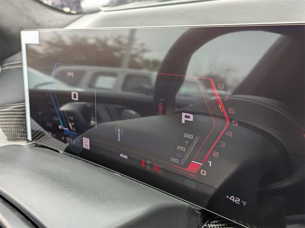 Used 2025 BMW X5 M Competition w/ Executive Package image 28