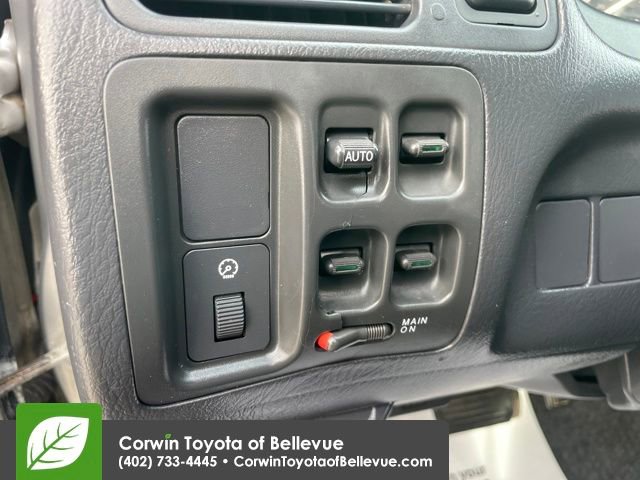 Used 1999 Honda CR-V LX image 11