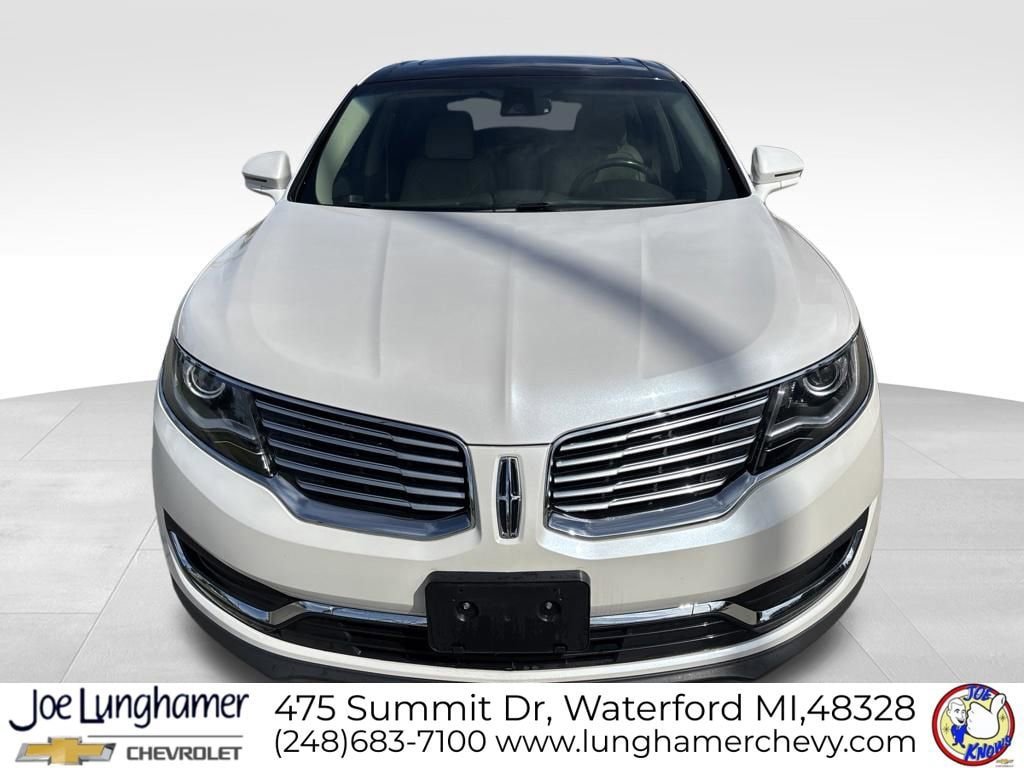 Used 2016 Lincoln MKX Reserve w/ Climate Package FWD image 9