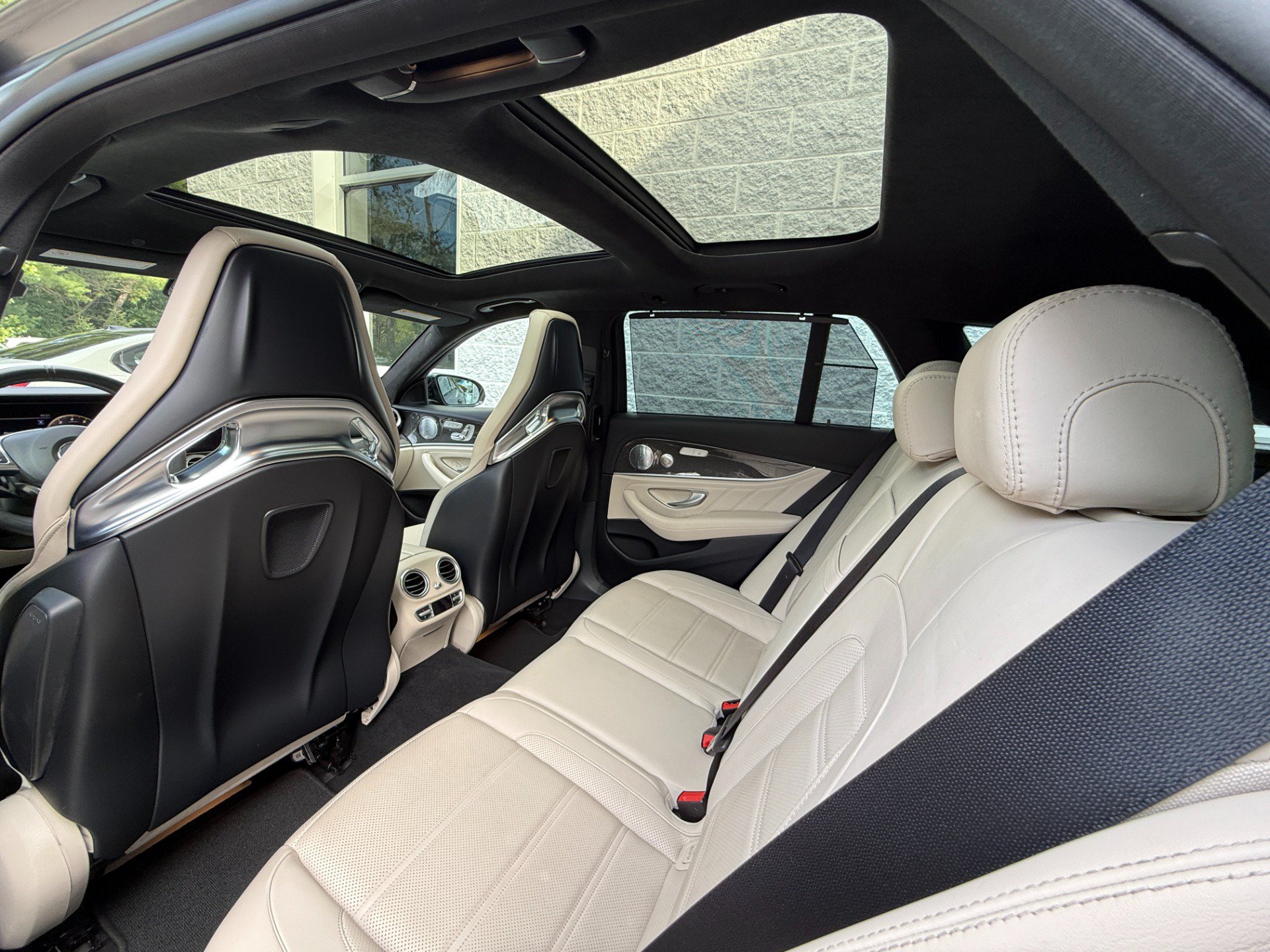 Used 2018 Mercedes-Benz E 63 AMG S image 19