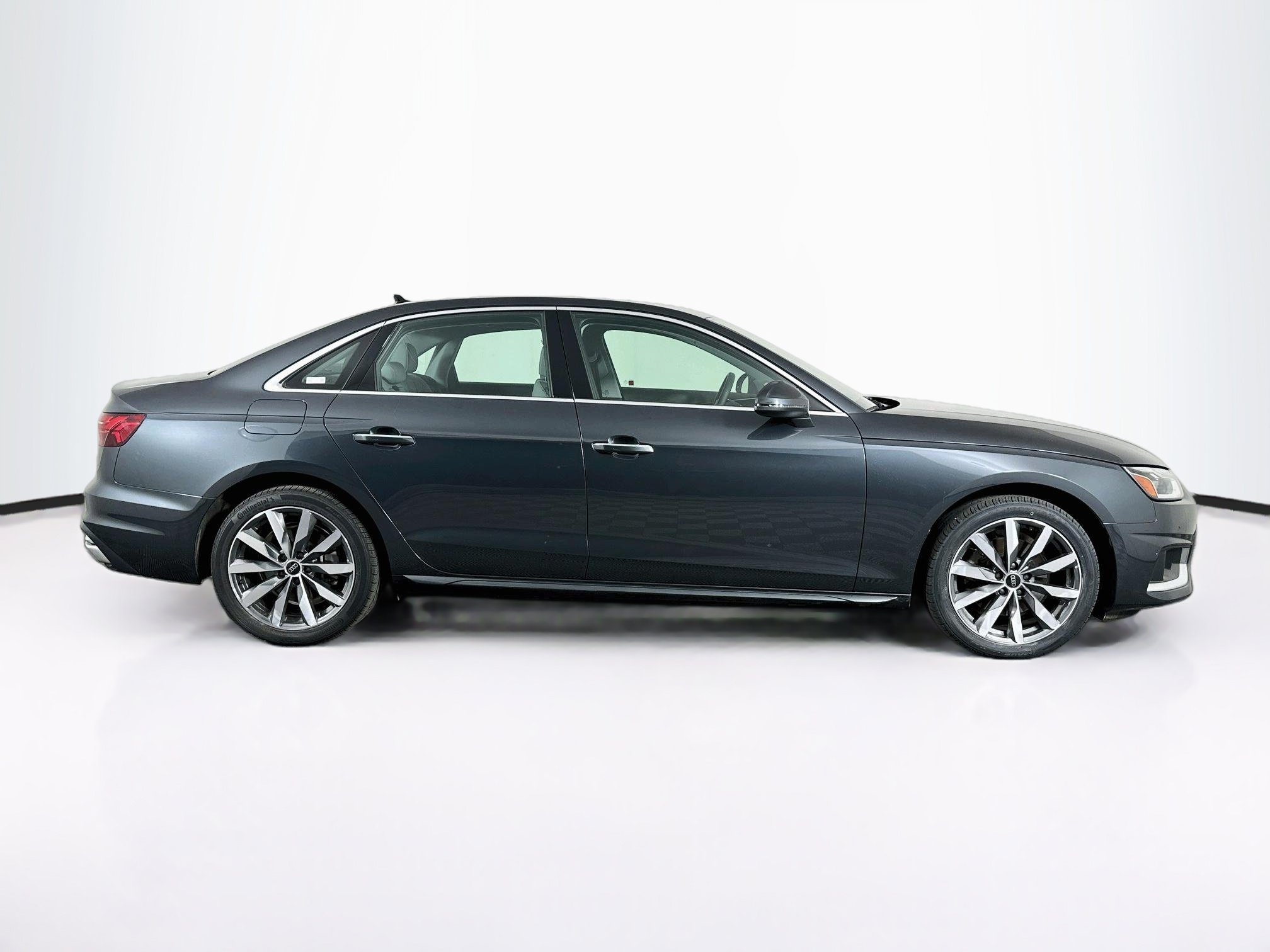 Used 2023 Audi A4 2.0T Premium w/ Convenience Package AWD/4WD image 10