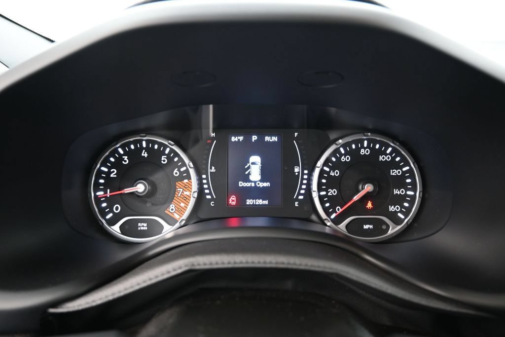 Used 2020 Jeep Renegade Latitude FWD image 11