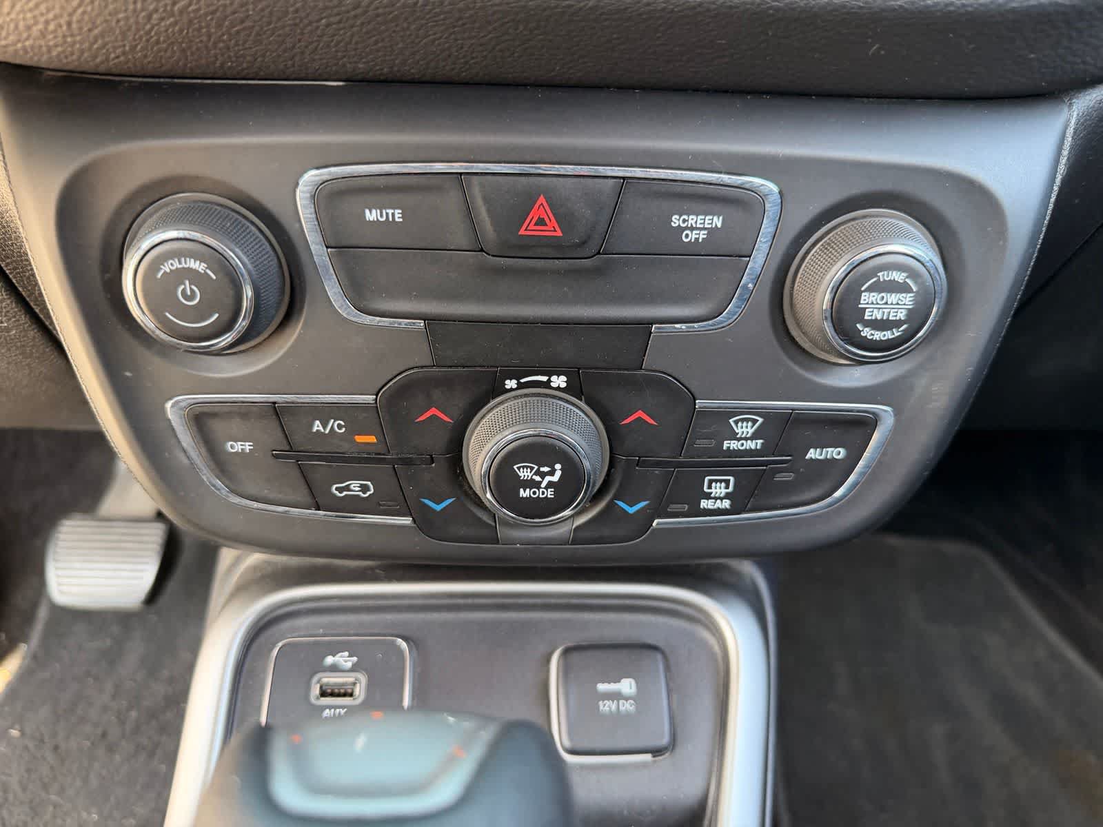 Used 2019 Jeep Compass Sport FWD image 14