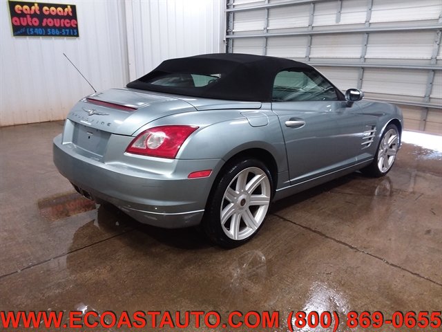 Used 2005 Chrysler Crossfire Limited RWD image 3