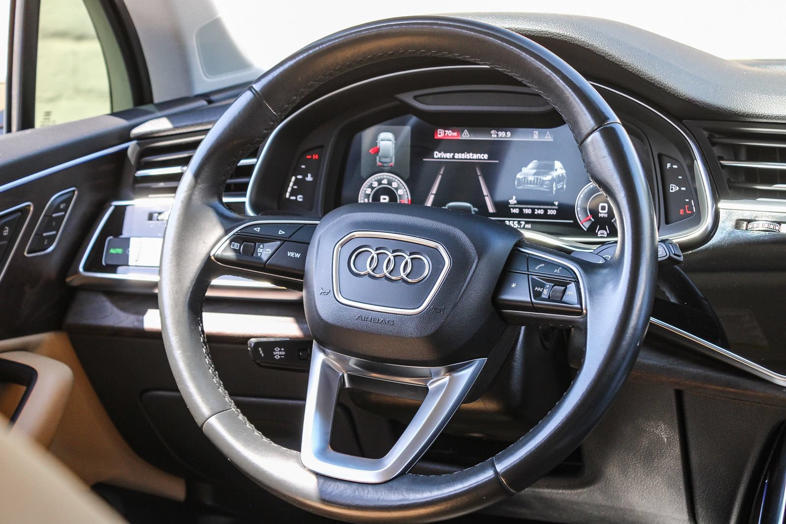 Used 2022 Audi Q7 2.0T Premium Plus w/ Premium Plus Package AWD/4WD image 19
