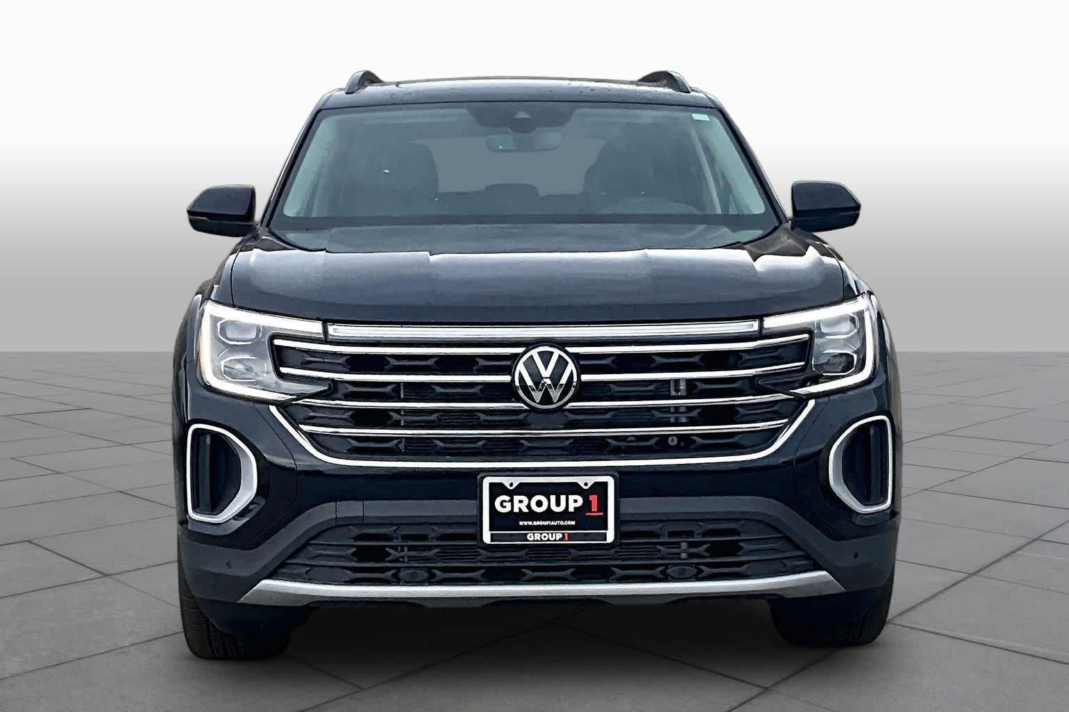 New 2026 Volkswagen Atlas SE FWD image 3