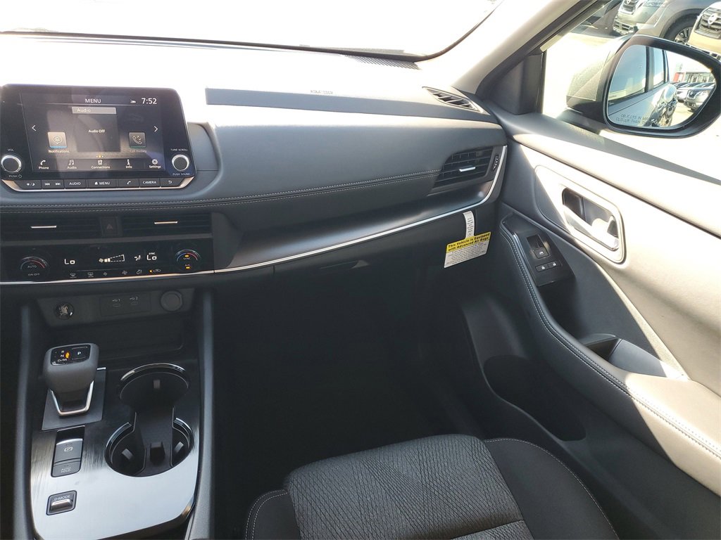 New 2026 Nissan Rogue SV image 10