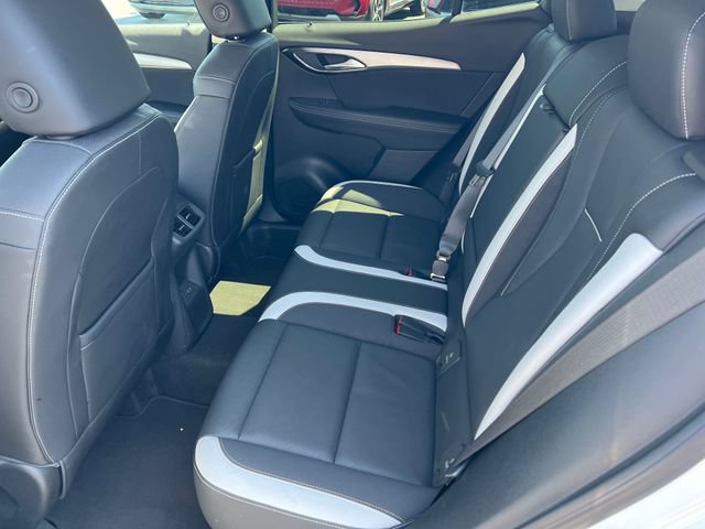 Used 2025 Buick Envision Sport Touring AWD/4WD image 24