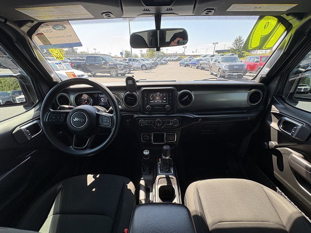Used 2019 Jeep Wrangler Sport AWD/4WD image 18