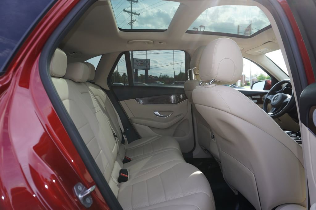 Used 2017 Mercedes-Benz GLC 300 image 30