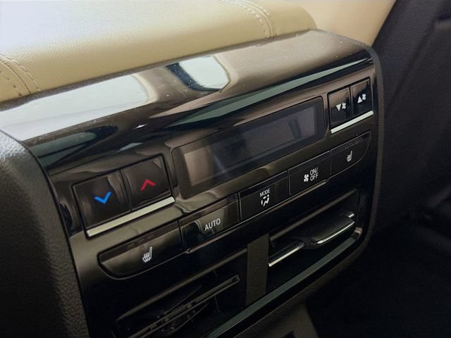 Used 2023 Acura MDX SH-AWD w/ Advance Package image 33