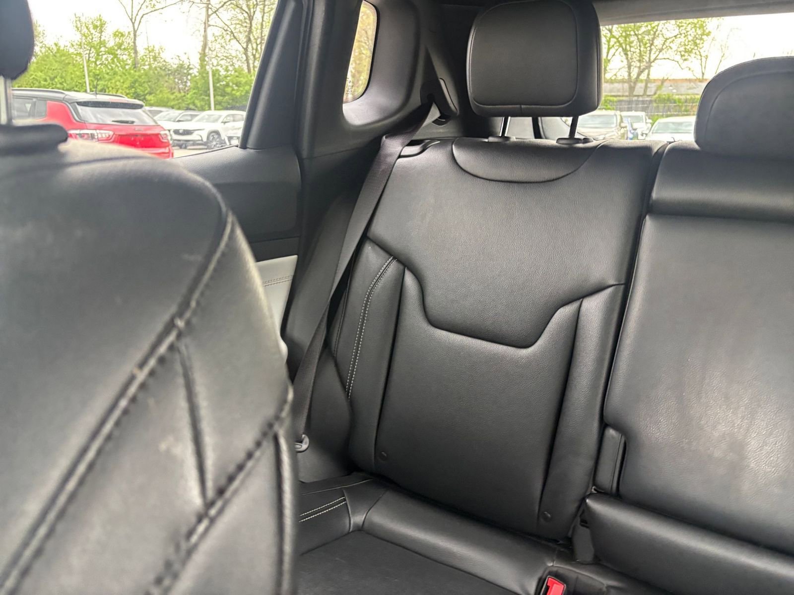 Used 2025 Jeep Compass Trailhawk image 37