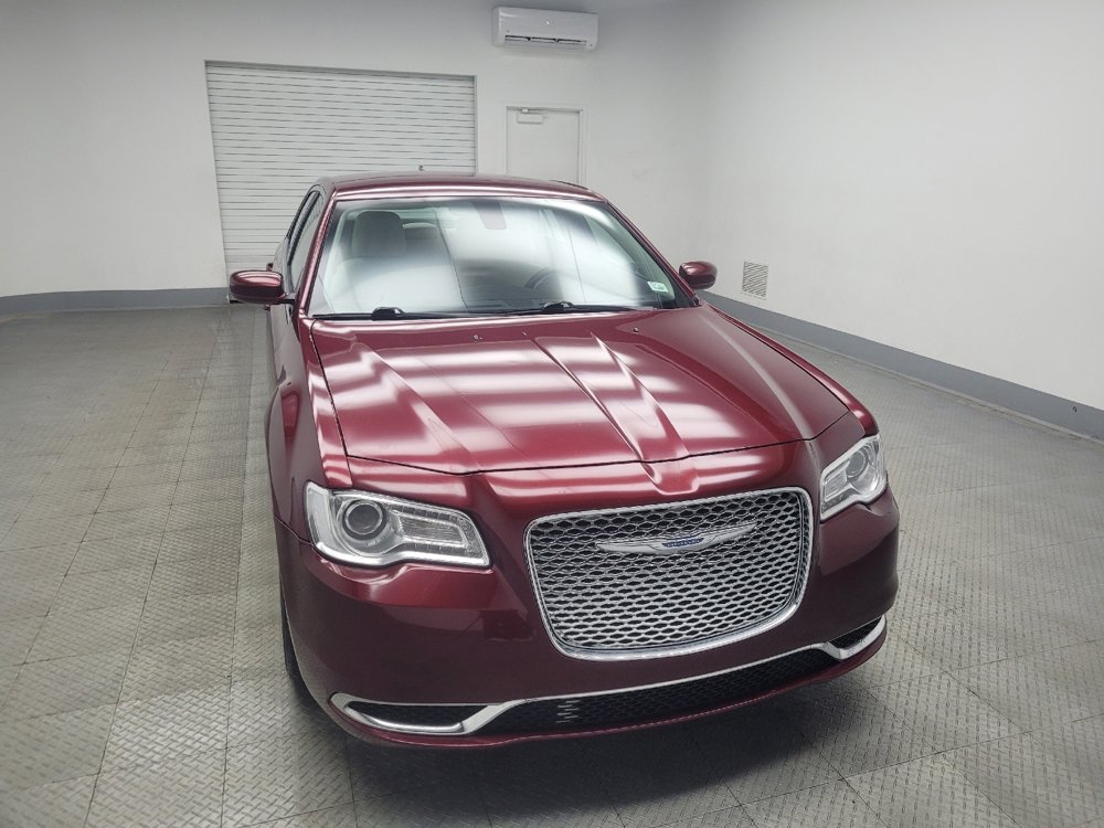 Used 2022 Chrysler 300 Touring image 14