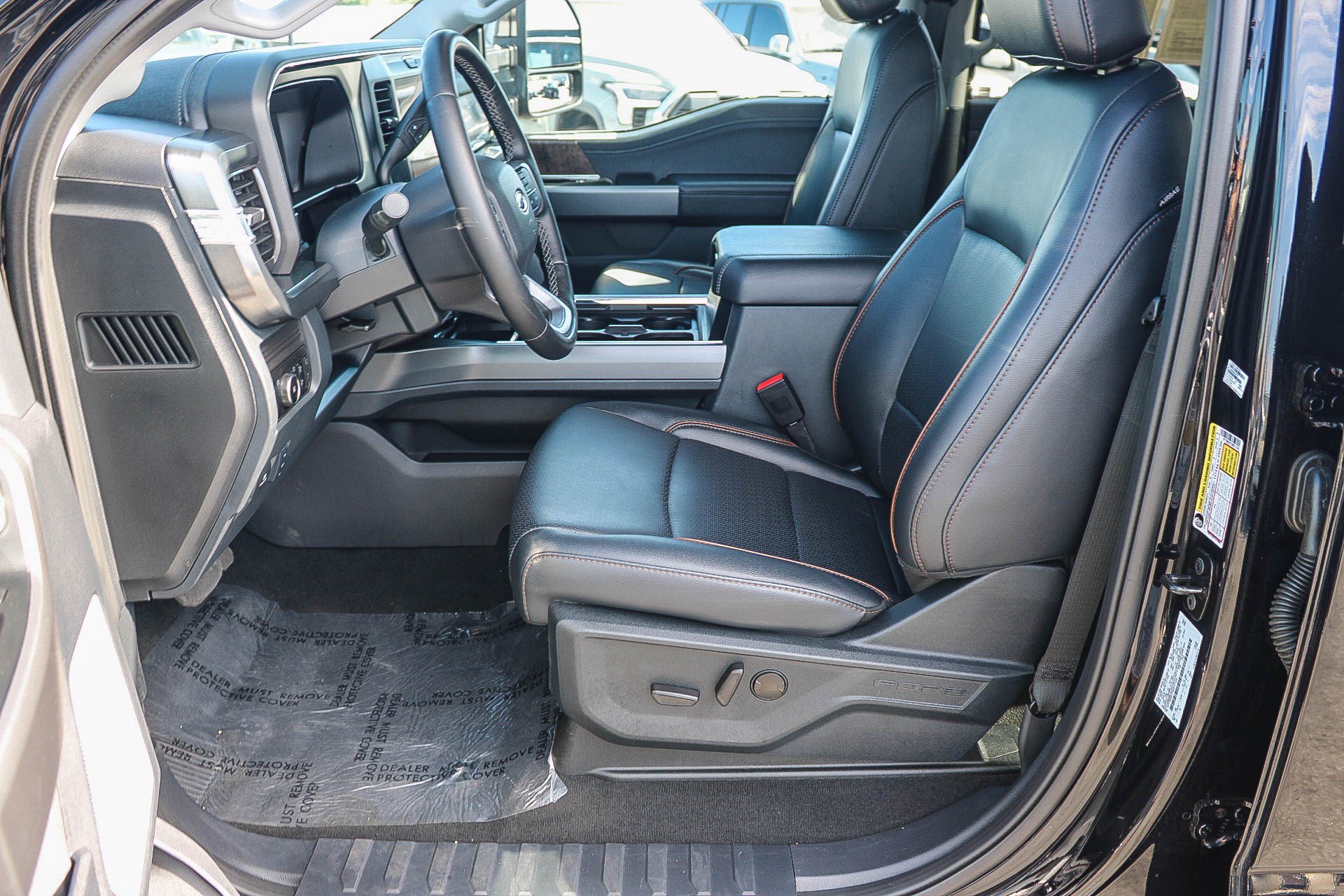 Used 2025 Ford F250 Lariat AWD/4WD image 18