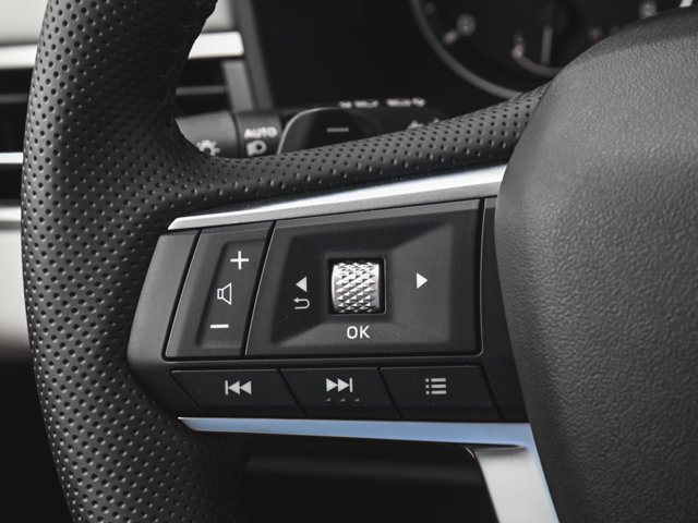 New 2025 Mitsubishi Outlander SE image 23