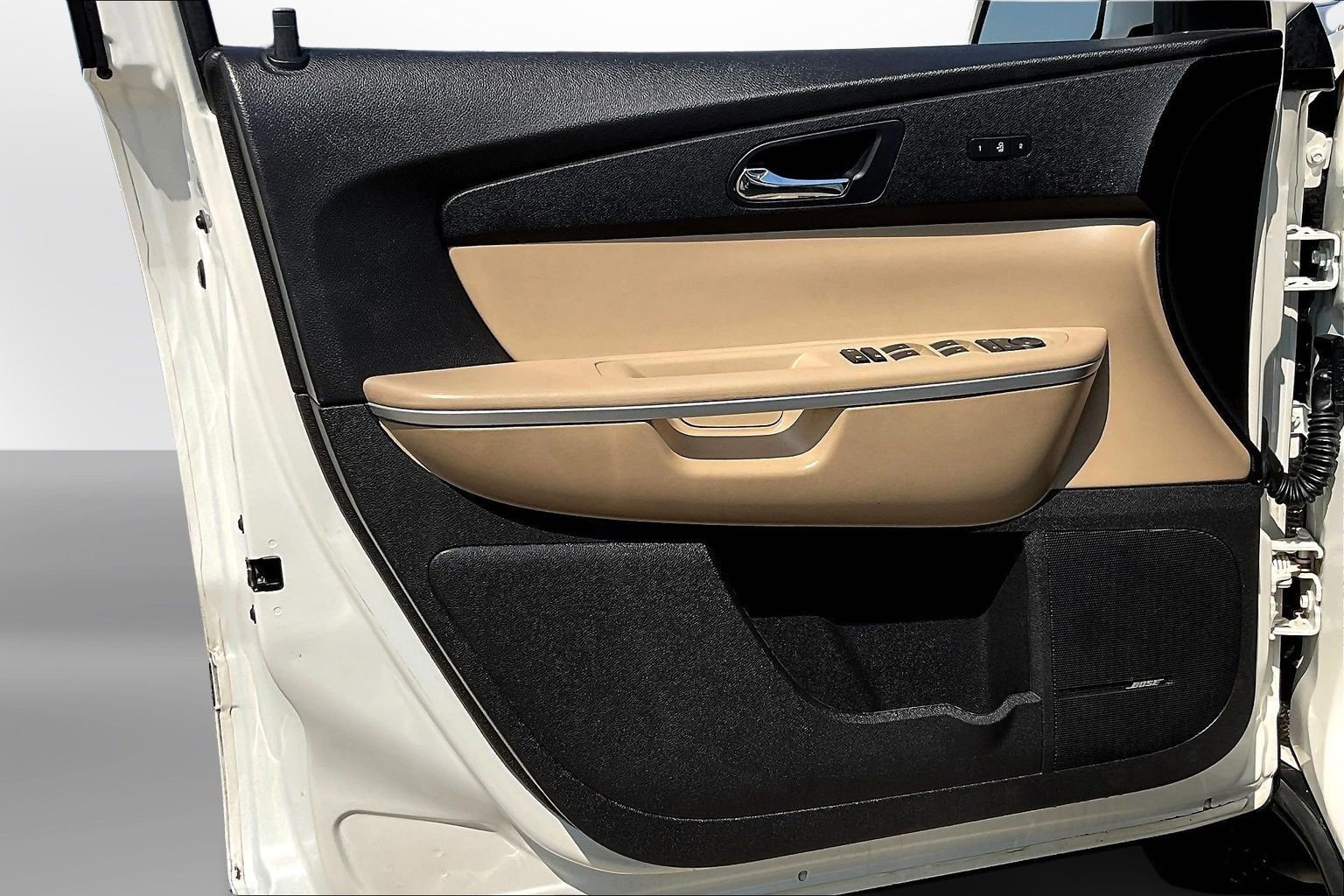 Used 2011 GMC Acadia SLT image 27