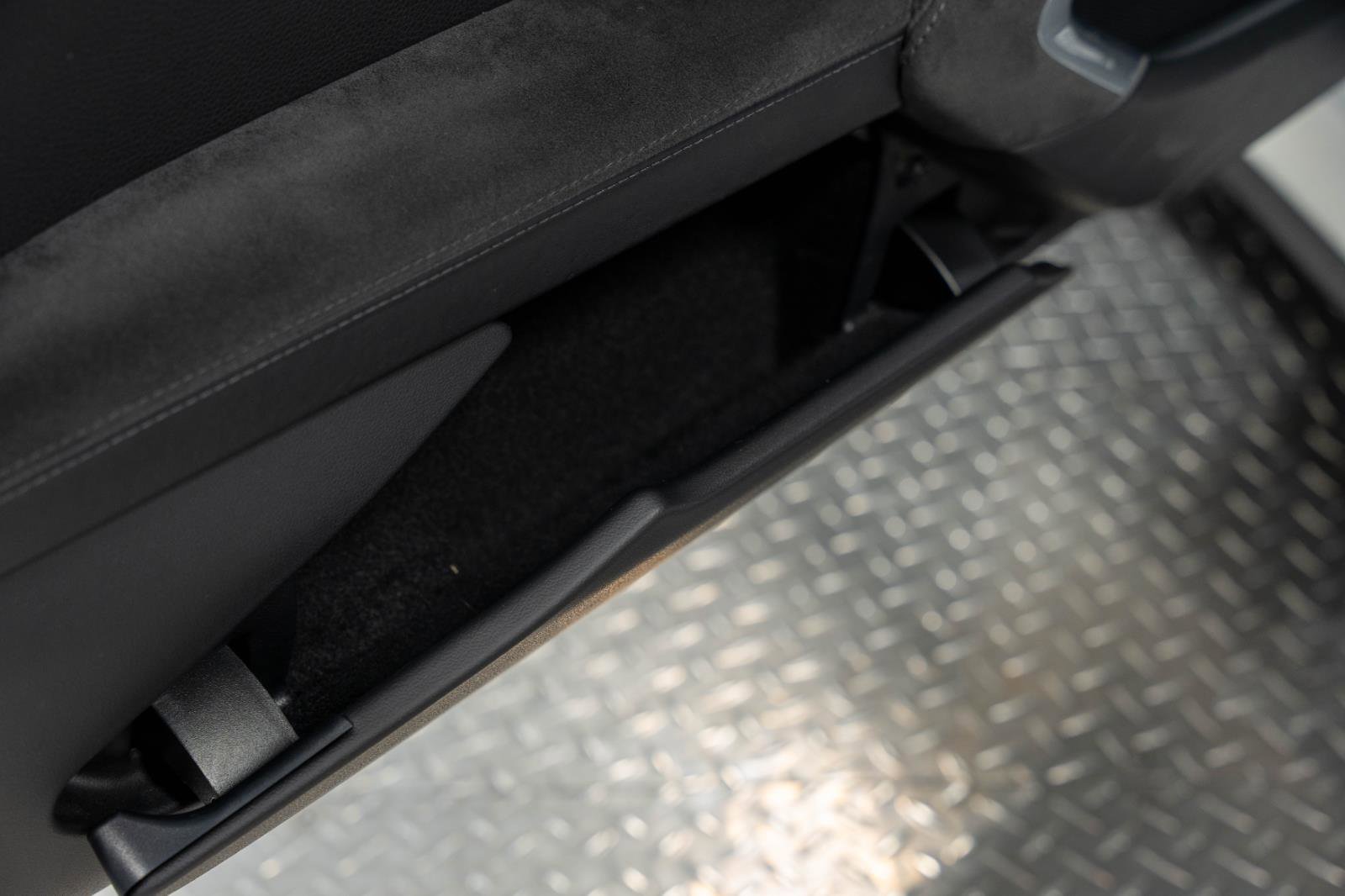 Used 2018 Porsche 911 Carrera GTS image 96