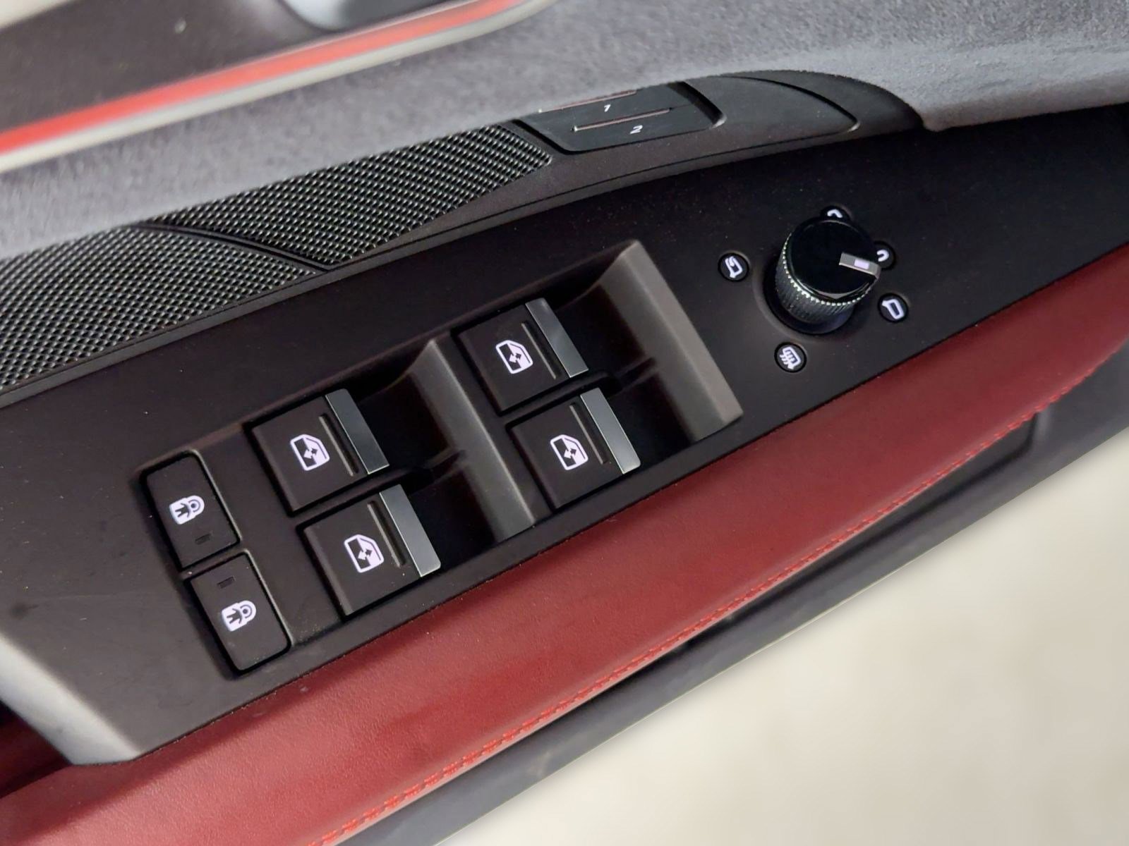 Used 2023 Audi RS e-tron GT w/ Carbon Performance Package image 13