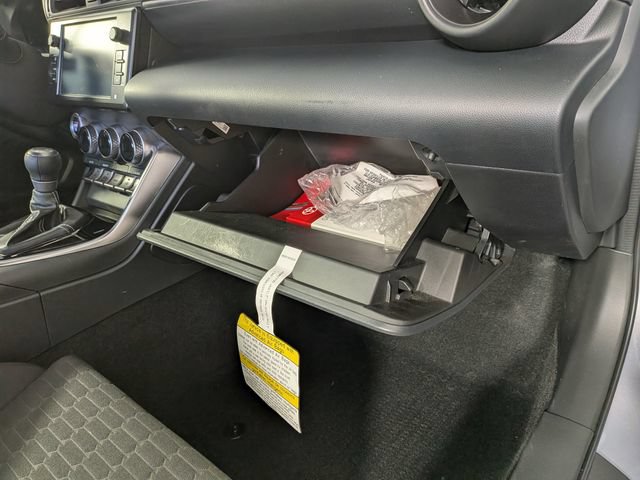 Used 2022 Toyota GR86 w/ ALL Weather Mat Package (TMS) RWD image 26