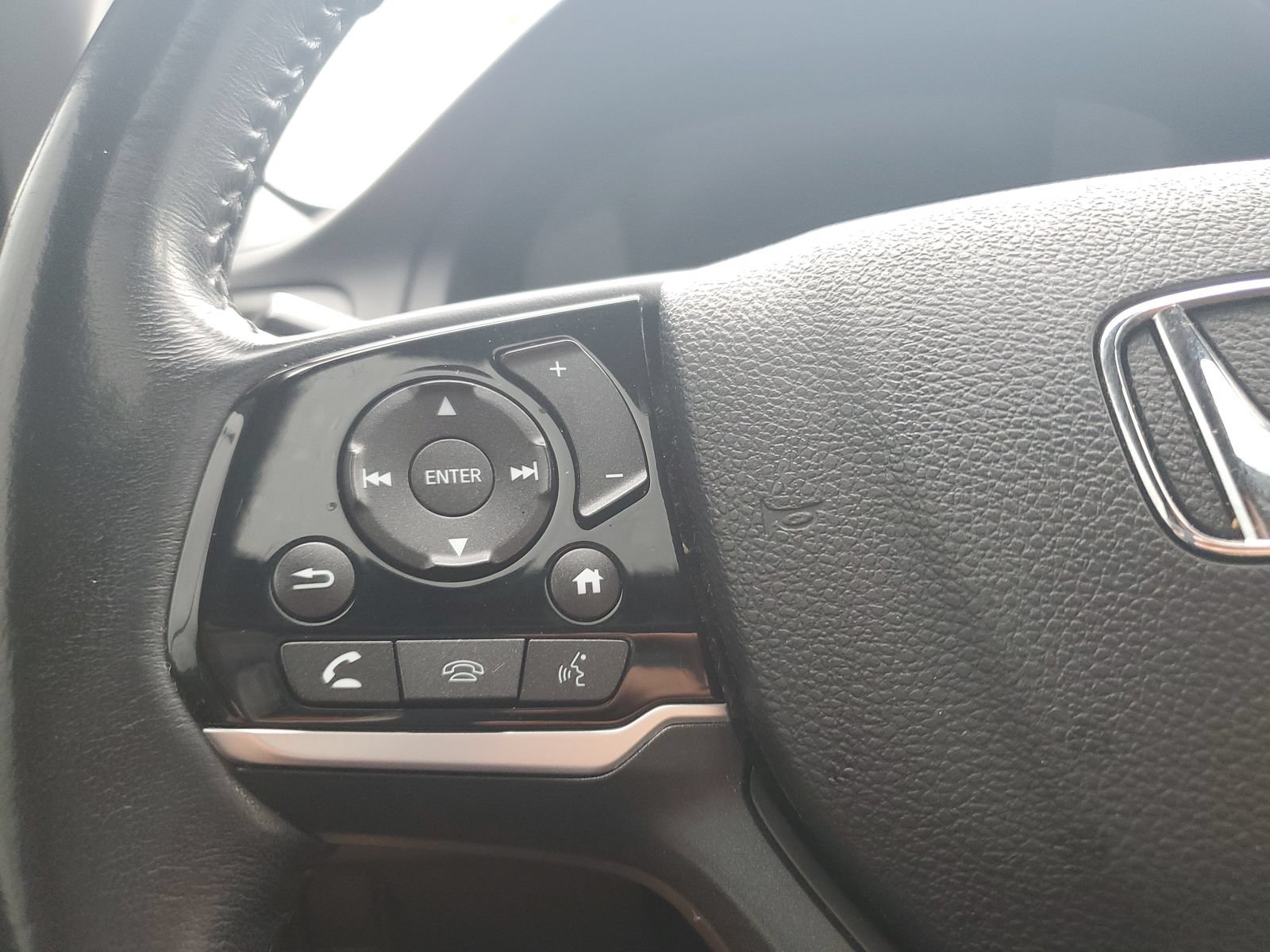 Used 2019 Honda Pilot Touring image 24