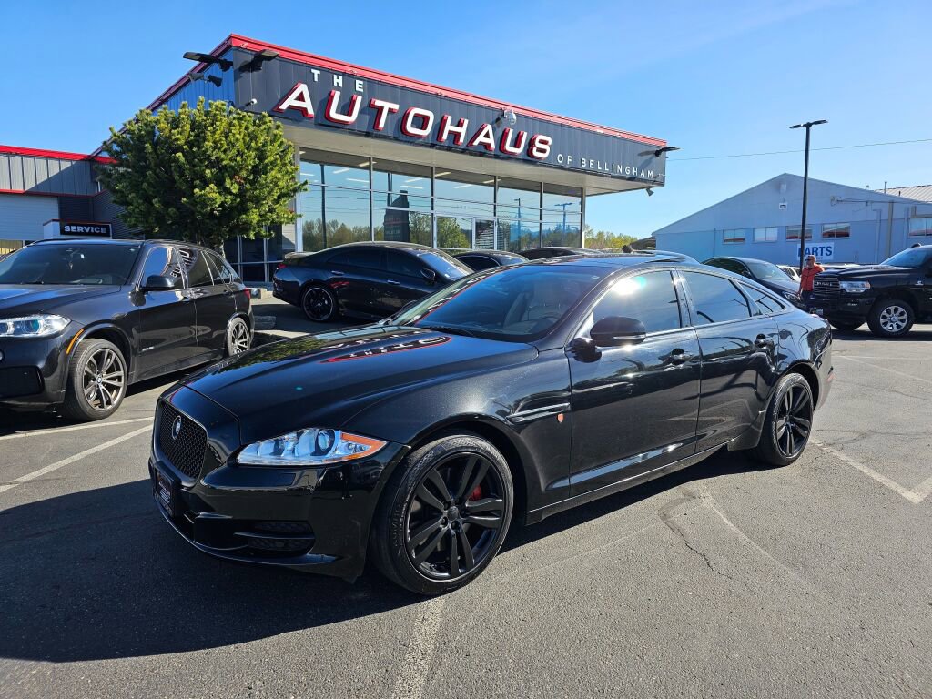 Used 2013 Jaguar XJ image 1