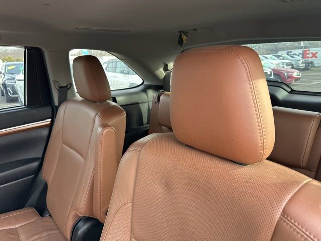 Used 2019 Toyota Highlander Limited image 12