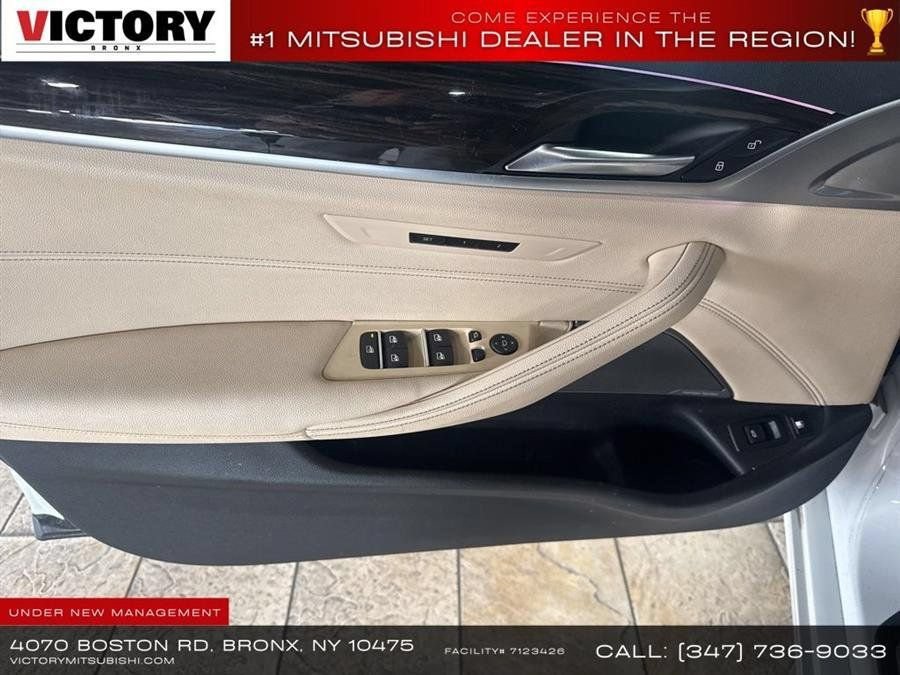 Used 2022 BMW 530e xDrive w/ Premium Package AWD/4WD image 31