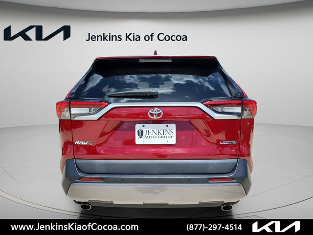 Used 2019 Toyota RAV4 Limited w/ Cold Weather Package FWD image 6