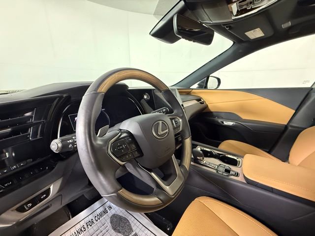 Used 2023 Lexus RX 350 Premium w/ Accessory Package (Z1) image 11
