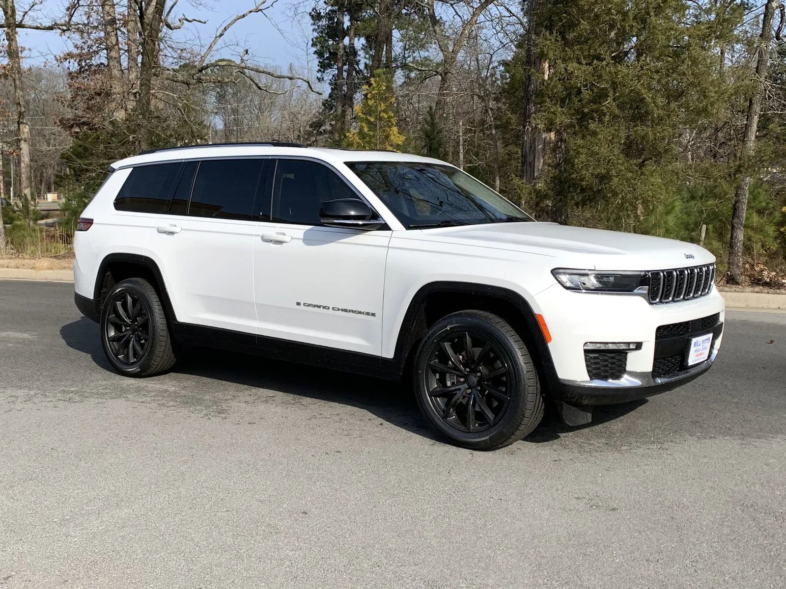 Used 2021 Jeep Grand Cherokee L Limited RWD image 1