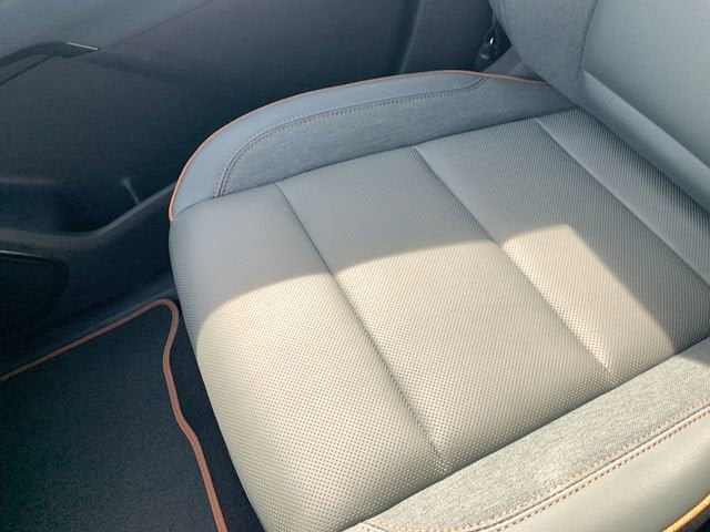 New 2026 GMC Acadia AT4 AWD/4WD image 30
