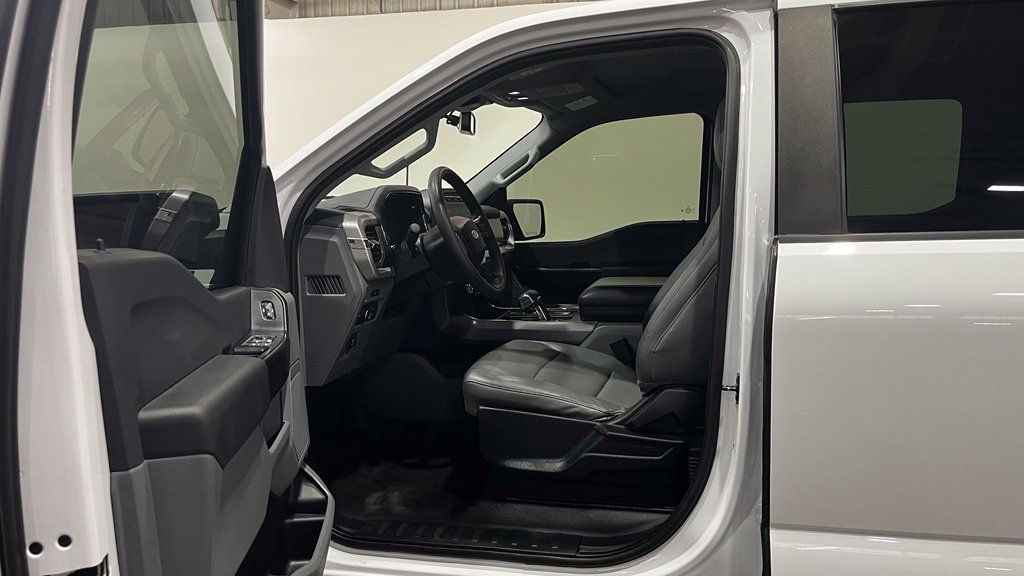 Used 2022 Ford F150 Lightning Pro AWD/4WD image 14