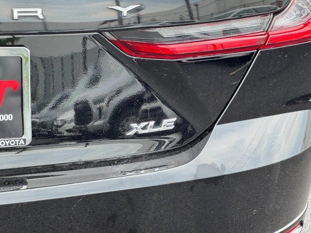 Used 2026 Toyota Camry XLE FWD image 6