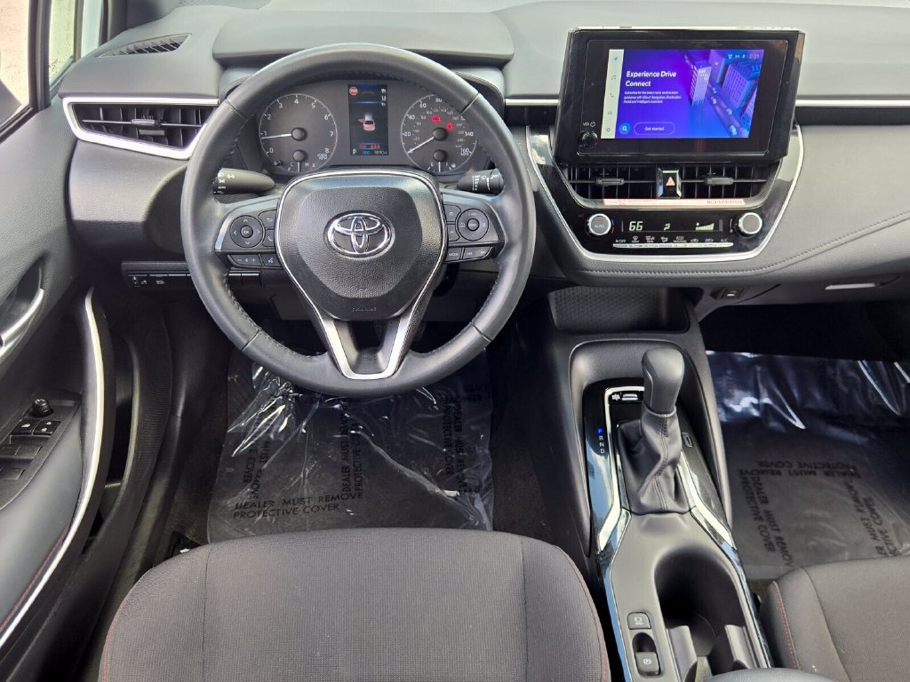 Used 2025 Toyota Corolla SE FWD image 14