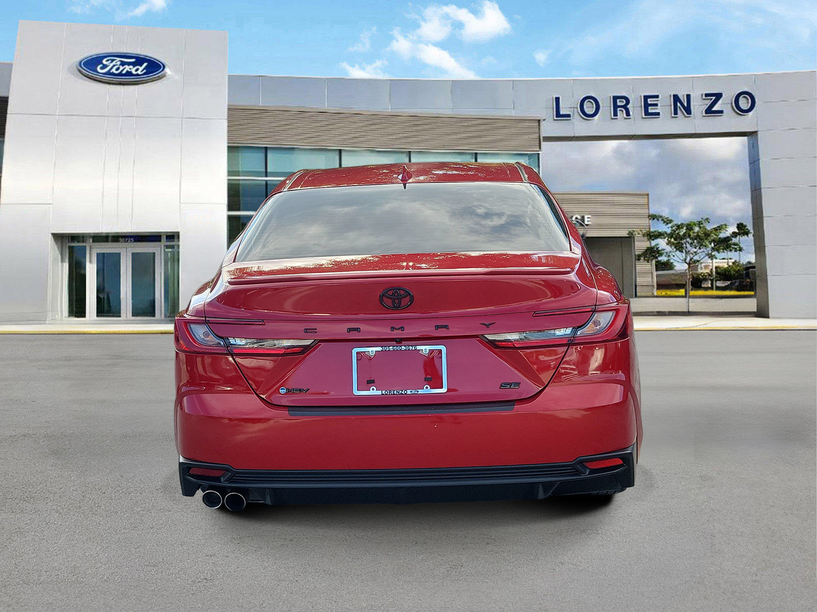 Used 2025 Toyota Camry SE w/ Convenience Package FWD image 6