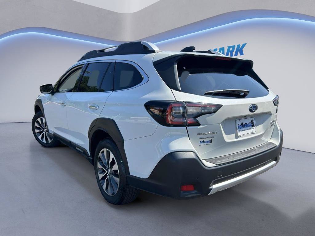 Certified 2023 Subaru Outback Touring AWD/4WD image 4
